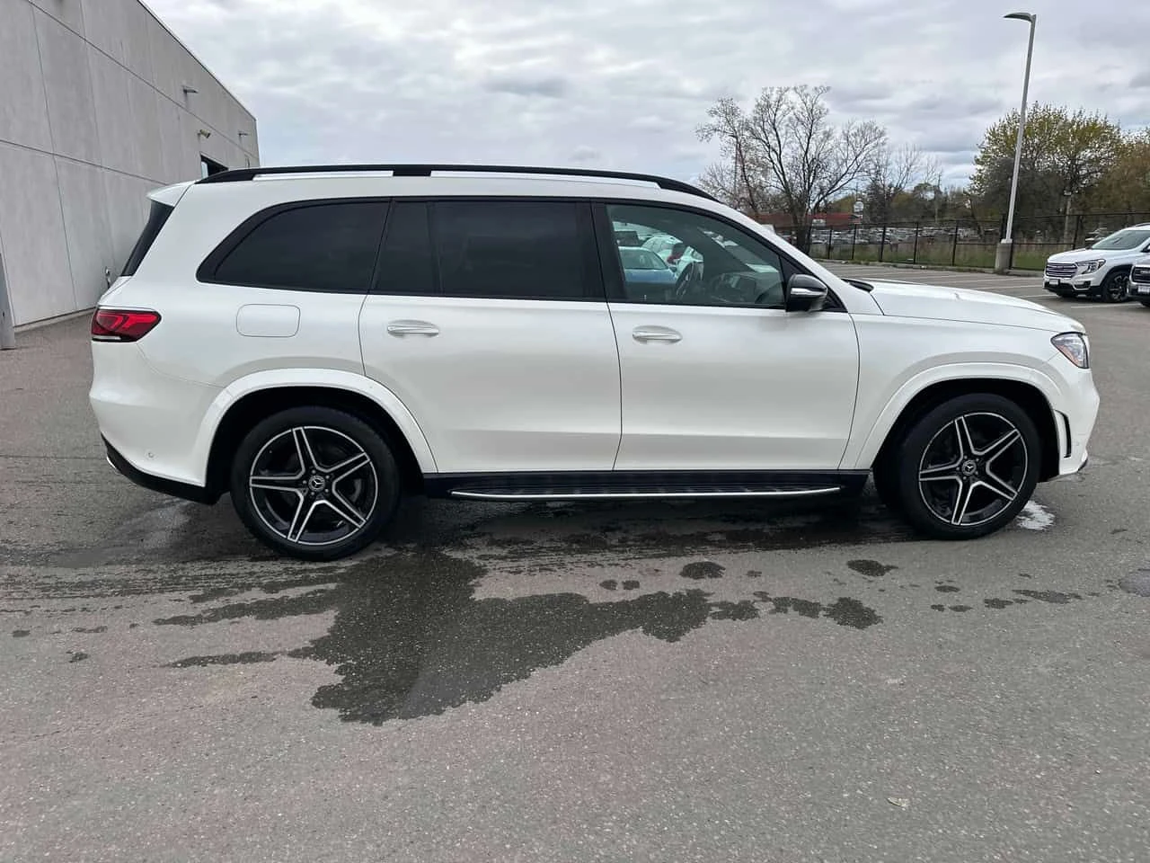 Mercedes-Benz GLS 450 BURMESTER/ДИСТРОНИК/ПАНОРАМА/360/ОБДУХВАНЕ, снимка 4 - Автомобили и джипове - 54399124