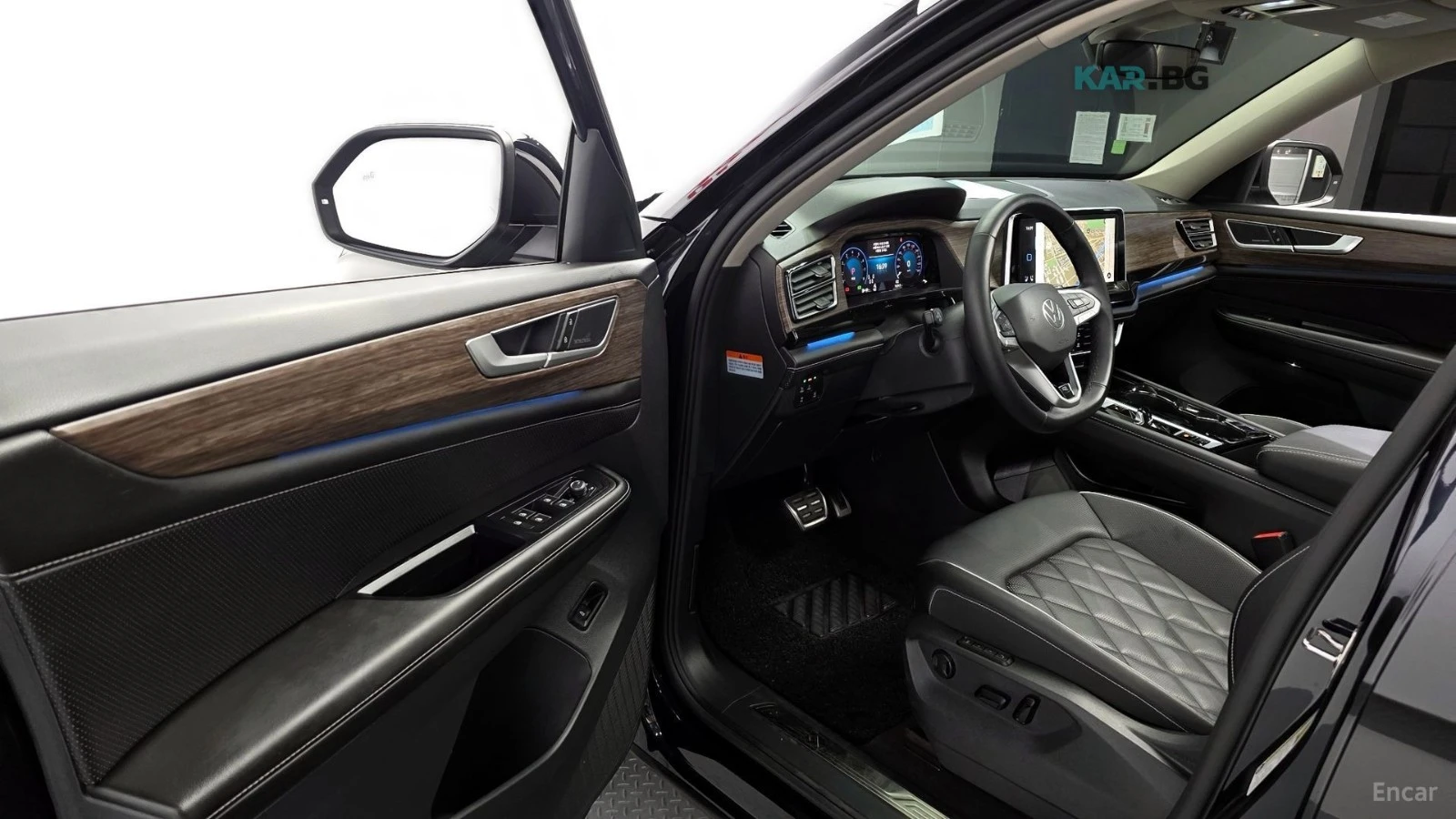 VW Atlas R-LINE / 6 МЕСТА / ДИГИТАЛНО / ОБДУХ, снимка 10 - Автомобили и джипове - 54595874