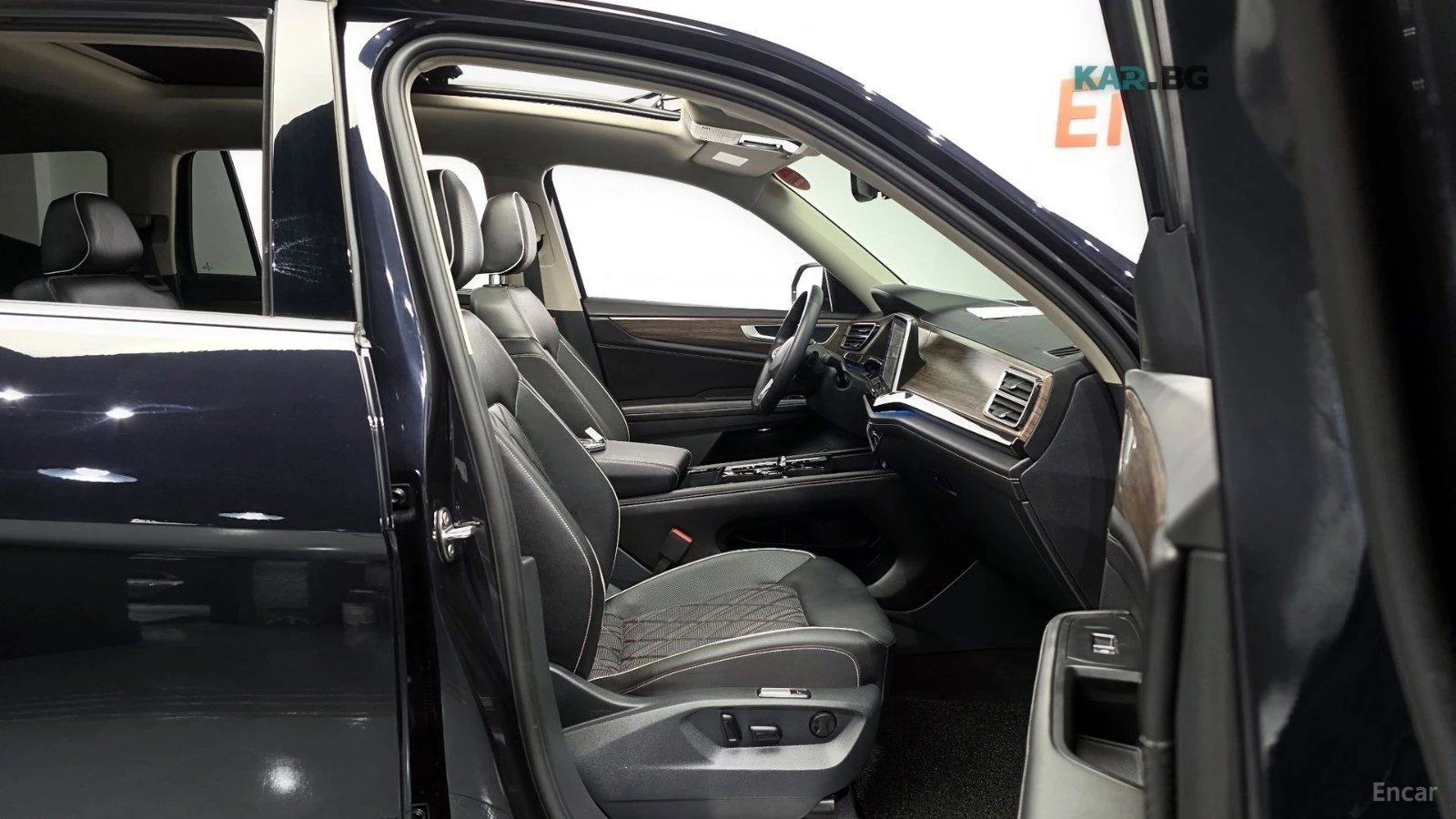 VW Atlas R-LINE / 6 МЕСТА / ДИГИТАЛНО / ОБДУХ, снимка 11 - Автомобили и джипове - 54595874