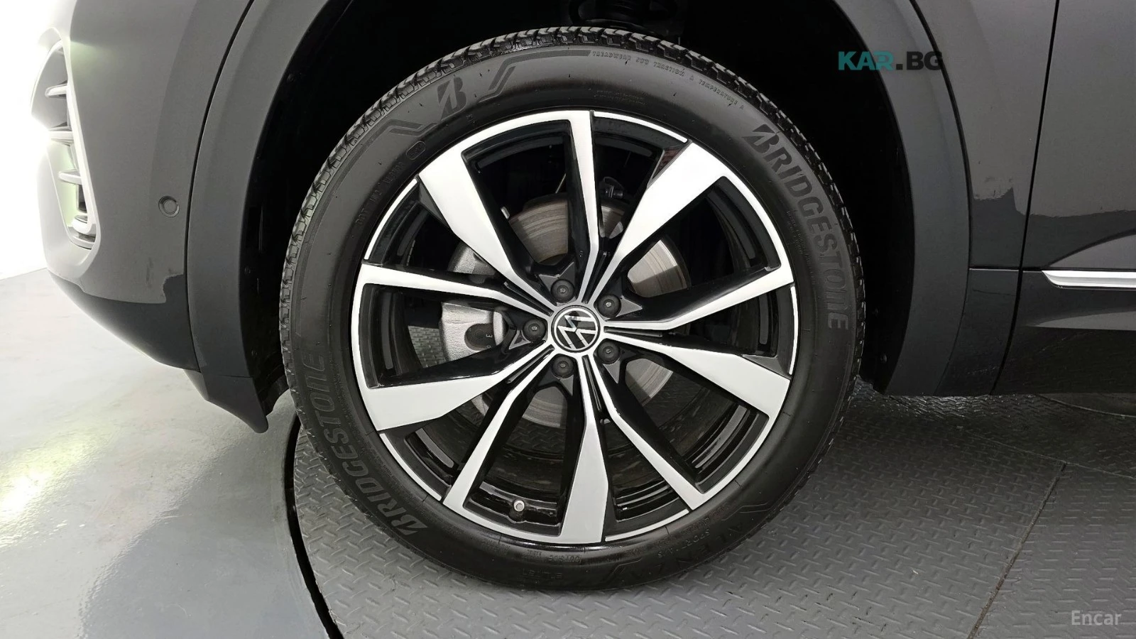 VW Atlas R-LINE / 6 МЕСТА / ДИГИТАЛНО / ОБДУХ, снимка 5 - Автомобили и джипове - 54595874