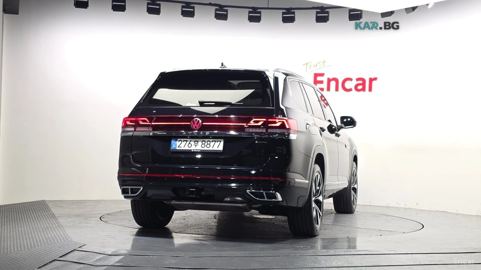 VW Atlas R-LINE / 6 МЕСТА / ДИГИТАЛНО / ОБДУХ, снимка 4 - Автомобили и джипове - 54595874