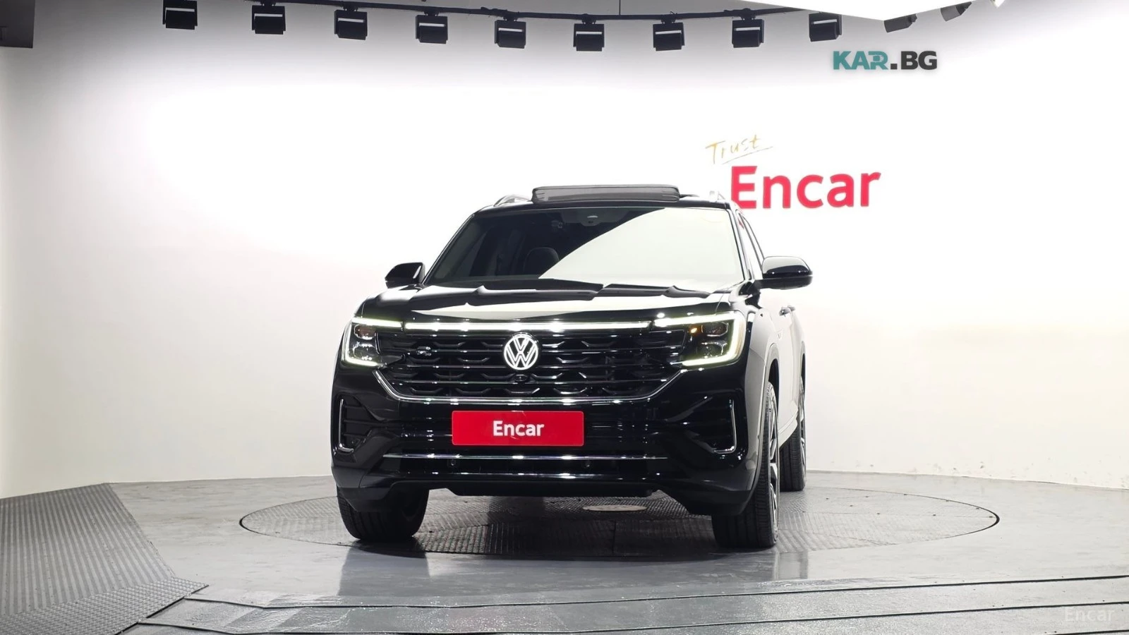 VW Atlas R-LINE / 6 МЕСТА / ДИГИТАЛНО / ОБДУХ, снимка 3 - Автомобили и джипове - 54595874