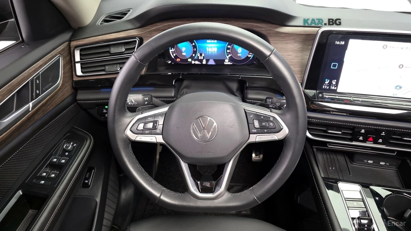VW Atlas R-LINE / 6 МЕСТА / ДИГИТАЛНО / ОБДУХ, снимка 13 - Автомобили и джипове - 54595874