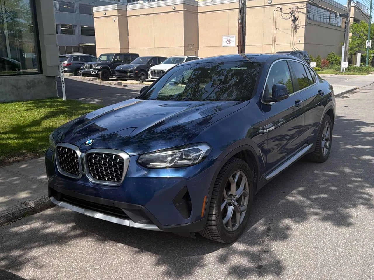 BMW X4 * xDrive30i * ПЪРВИ СОБСТВЕНИК* ПАНОРАМА* , снимка 2 - Автомобили и джипове - 54769878