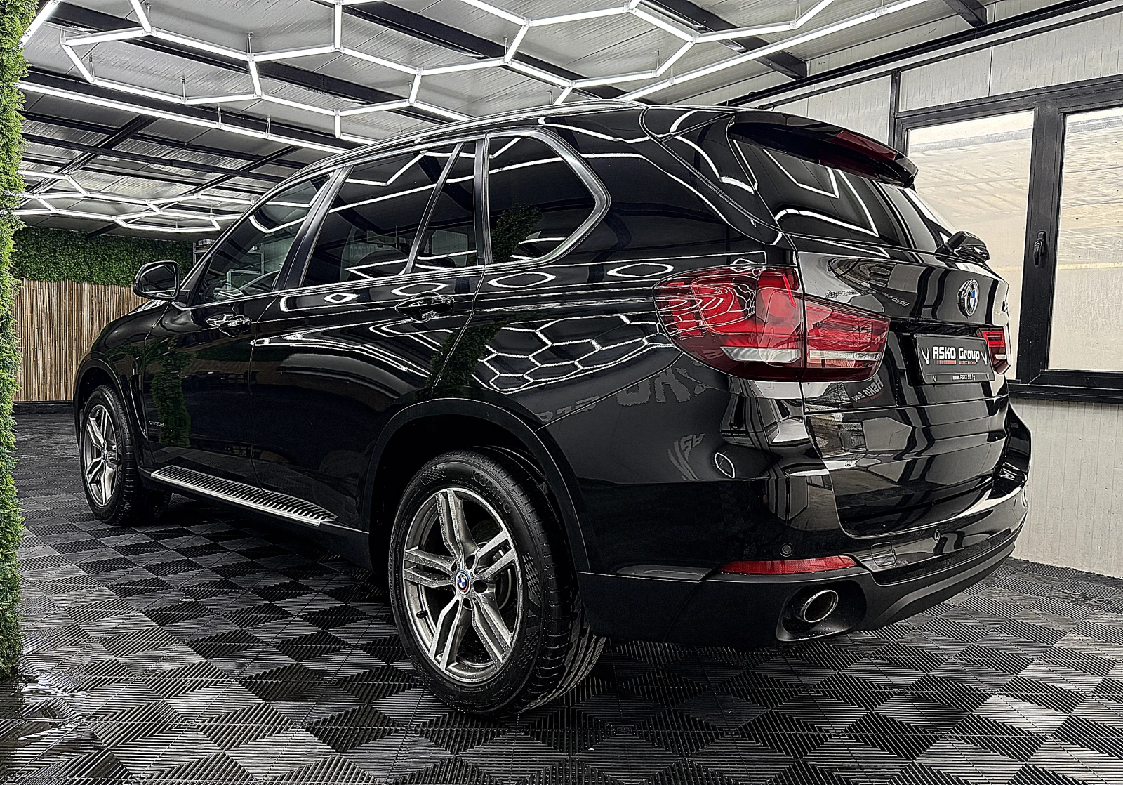 BMW X5 Xdrive/START STOP/KeylessGo/LED/ СОБСТВЕН ЛИ-Г, снимка 4 - Автомобили и джипове - 54777873