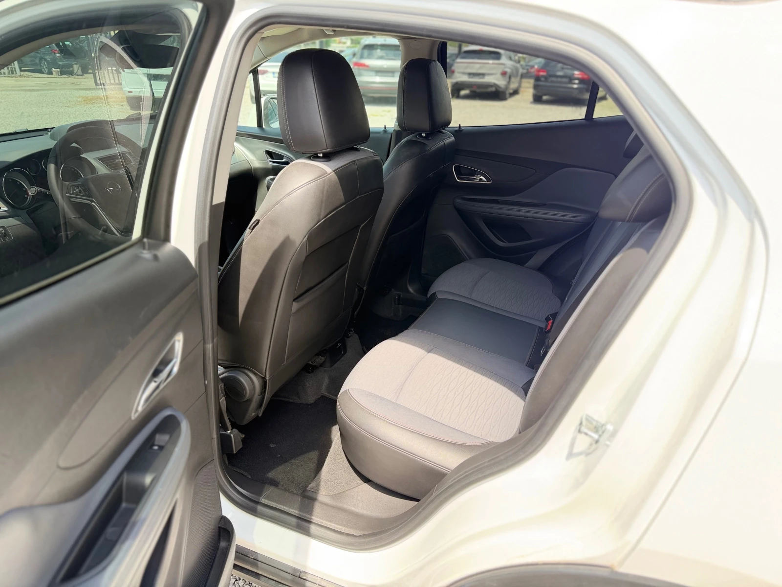 Opel Mokka 1.7CRDI-4x4-Навигация-Камера, снимка 11 - Автомобили и джипове - 54826173