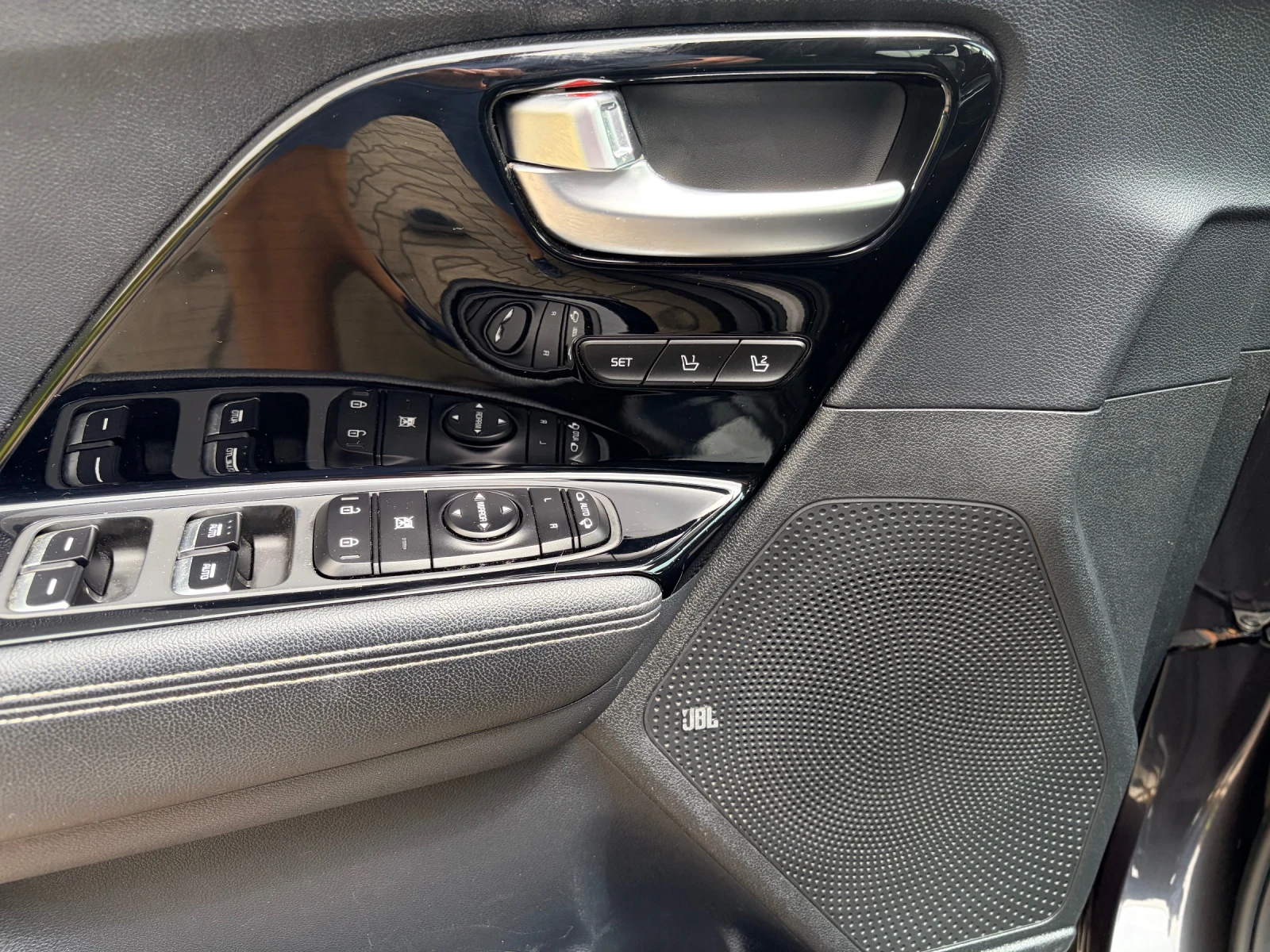 Kia Niro 64kw 204kc TERMOPOMPA!!! PREMIUM!!! FUL!!!, снимка 11 - Автомобили и джипове - 54932851