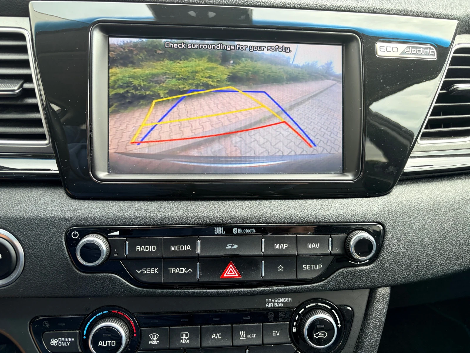 Kia Niro 64kw 204kc TERMOPOMPA!!! PREMIUM!!! FUL!!!, снимка 8 - Автомобили и джипове - 54932851