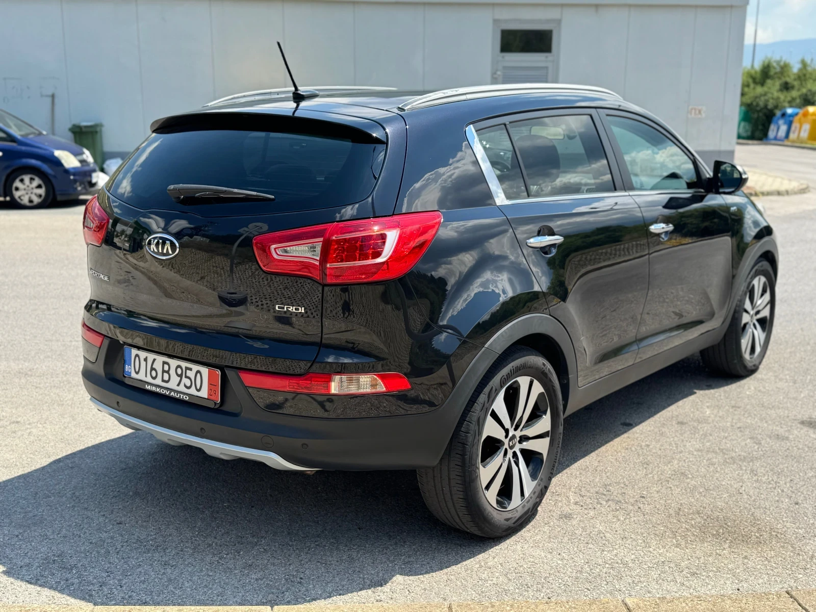 Kia Sportage 2.0CRDI AWD/АВТОМАТ/130.000км/ФУЛ ЕКСТРИ/НОВА, снимка 3 - Автомобили и джипове - 55155710