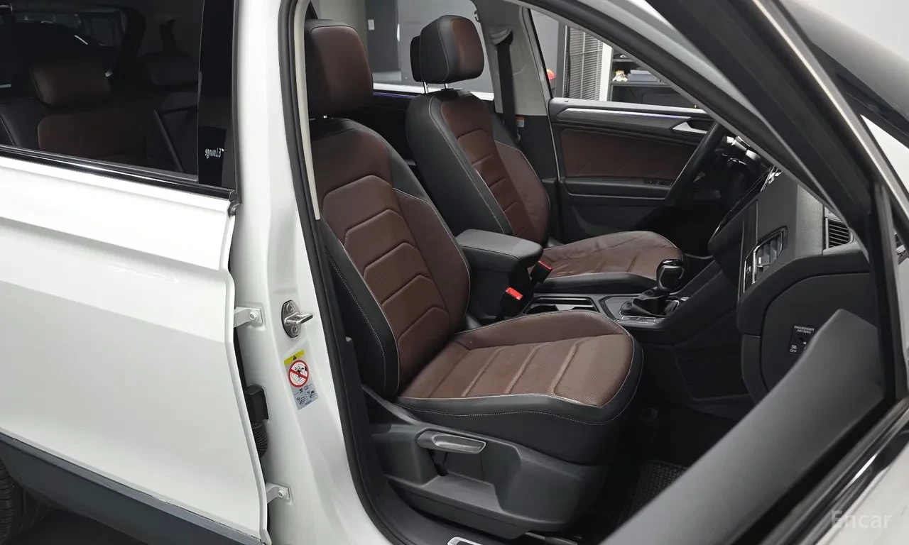 VW Tiguan Allspace Prestige| 2.0 TSI| LED| DIGITAL COCKPIT| , снимка 10 - Автомобили и джипове - 55185234