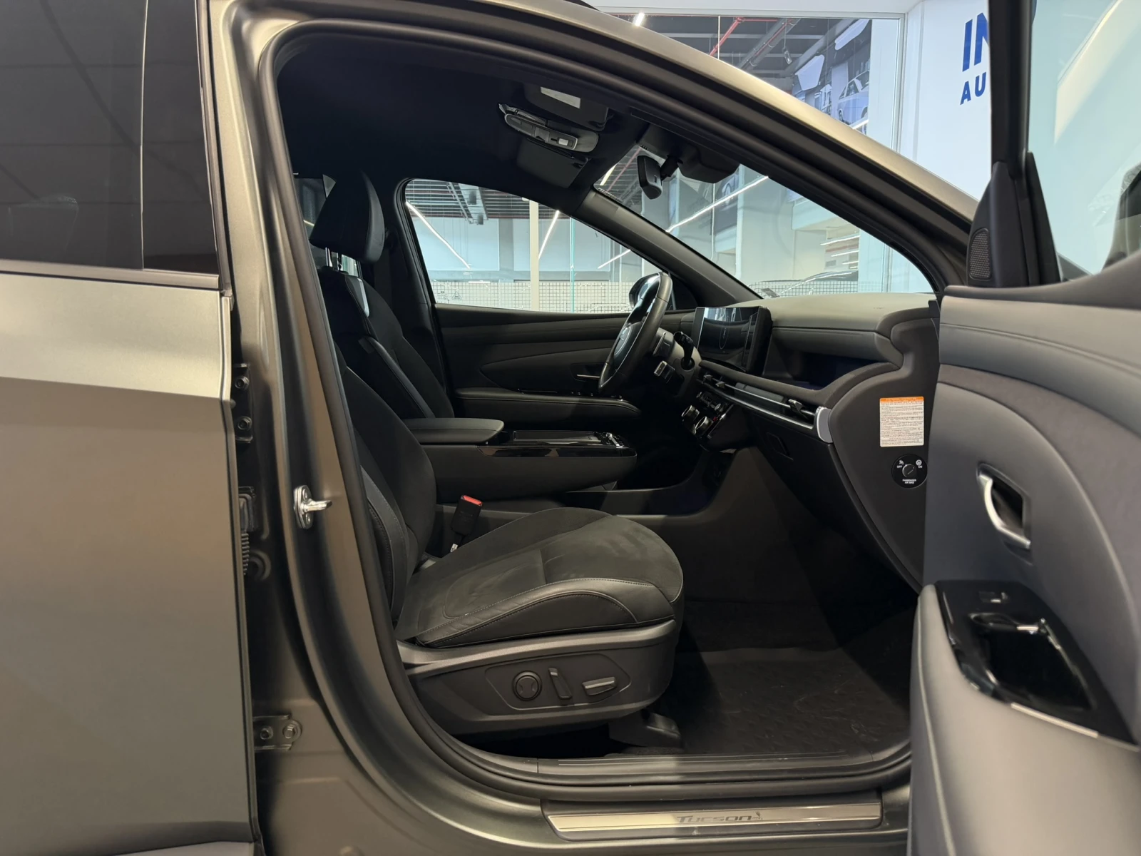 Hyundai Tucson PREMIUM 20th ANNIVERSARY Hybrid, снимка 16 - Автомобили и джипове - 55217512