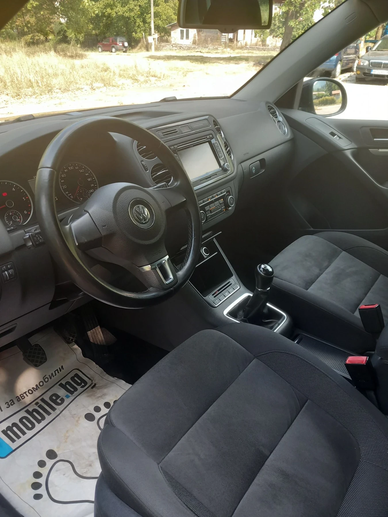 VW Tiguan 2.0TDi 4x4, снимка 5 - Автомобили и джипове - 55768489
