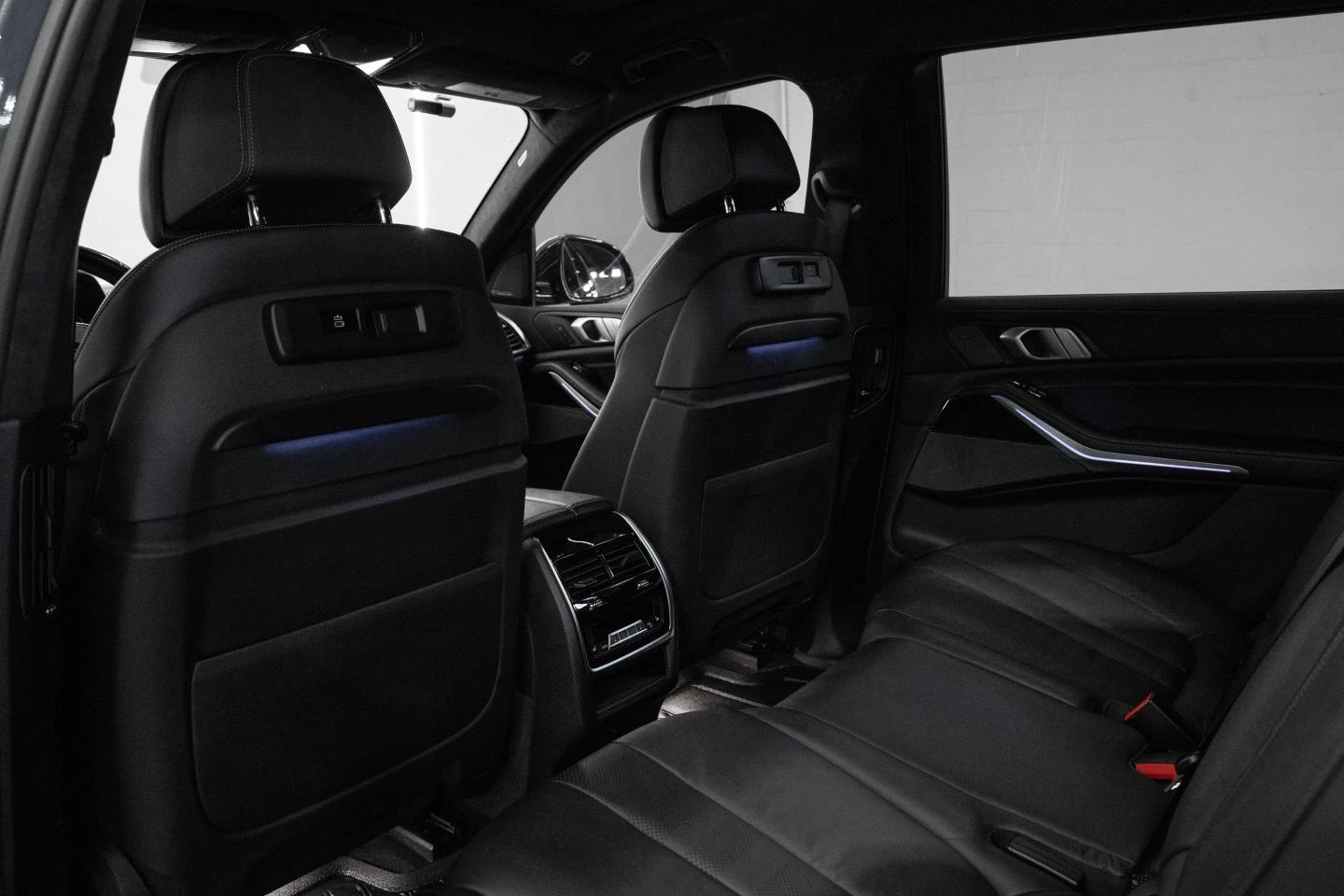 BMW X7 M-PK* HUD* 7PASS* 360* HARMAN* PANO* 8ZF* ������ � | Mobile.bg � ����������� 15