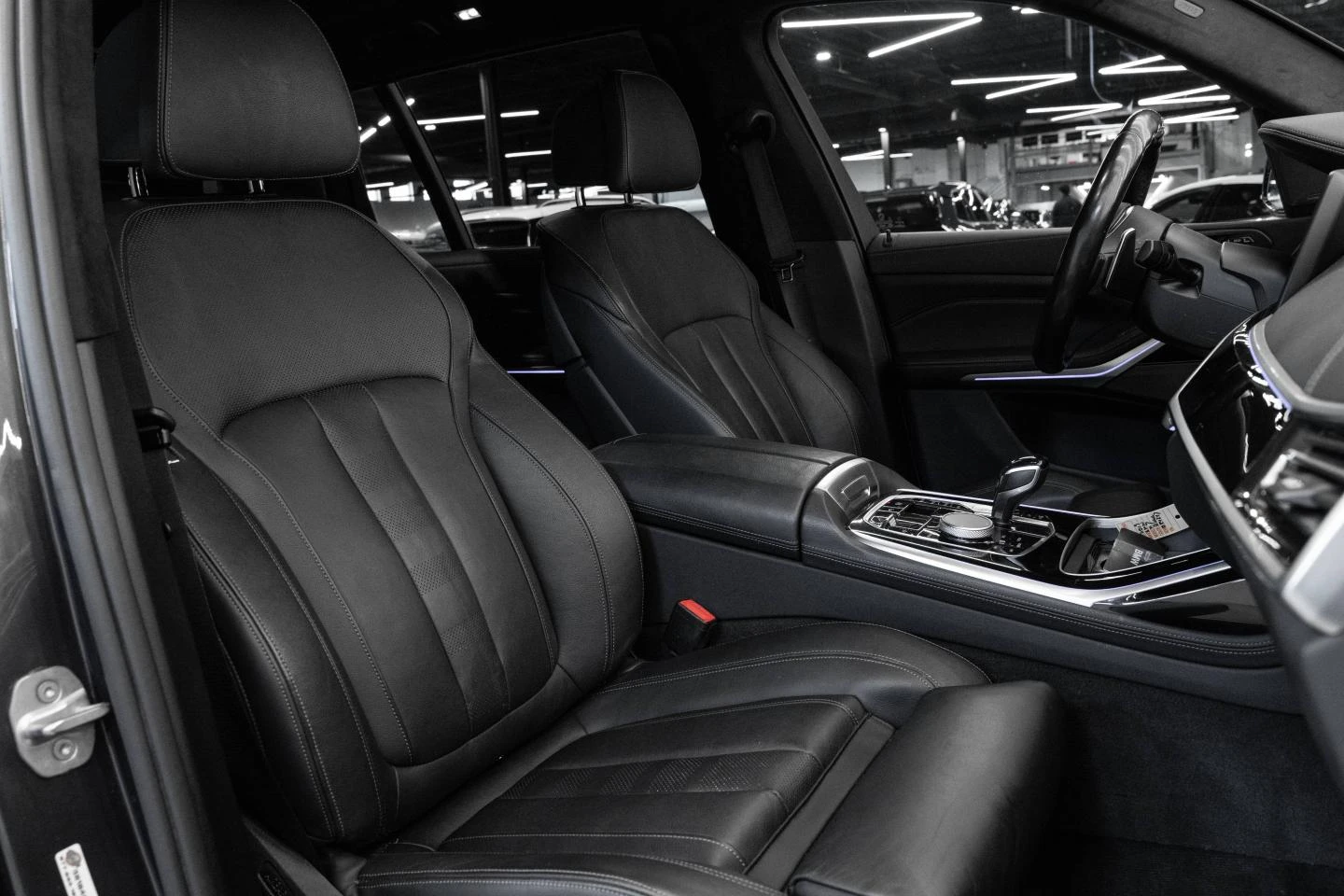 BMW X7 M-PK* HUD* 7PASS* 360* HARMAN* PANO* 8ZF* ������ � | Mobile.bg � ����������� 14