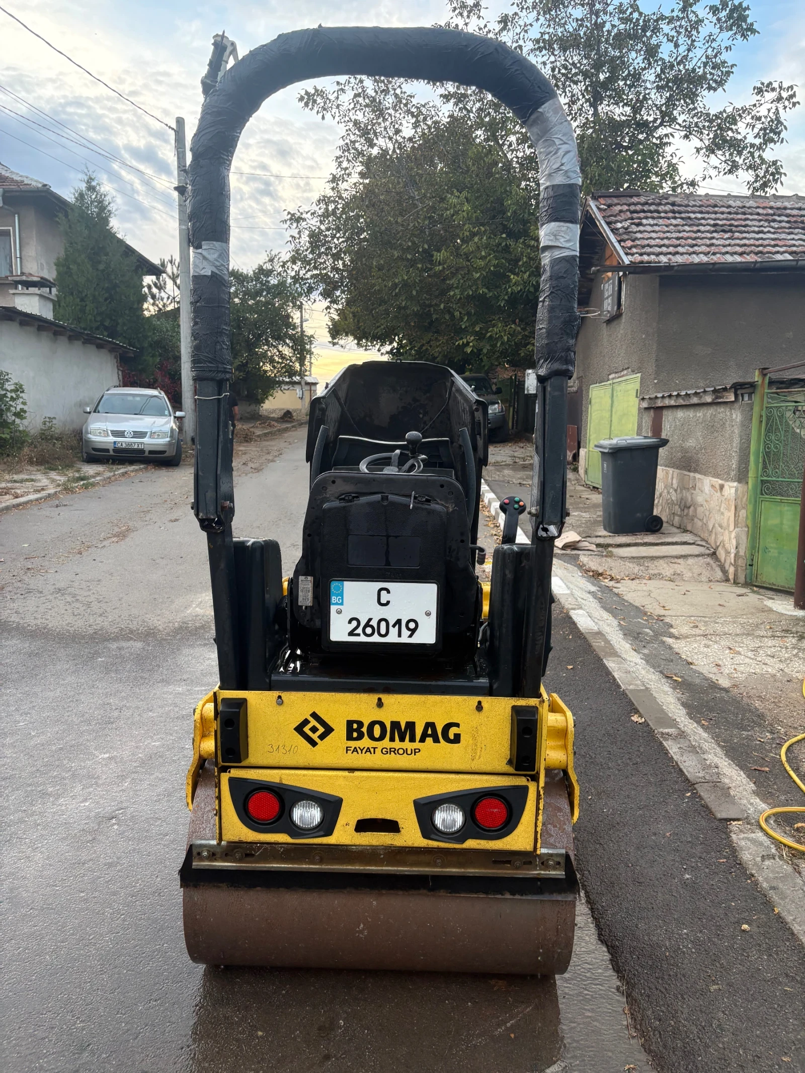 Валяк BOMAG BW 100 ADM-5, снимка 2 - Индустриална техника - 56436424