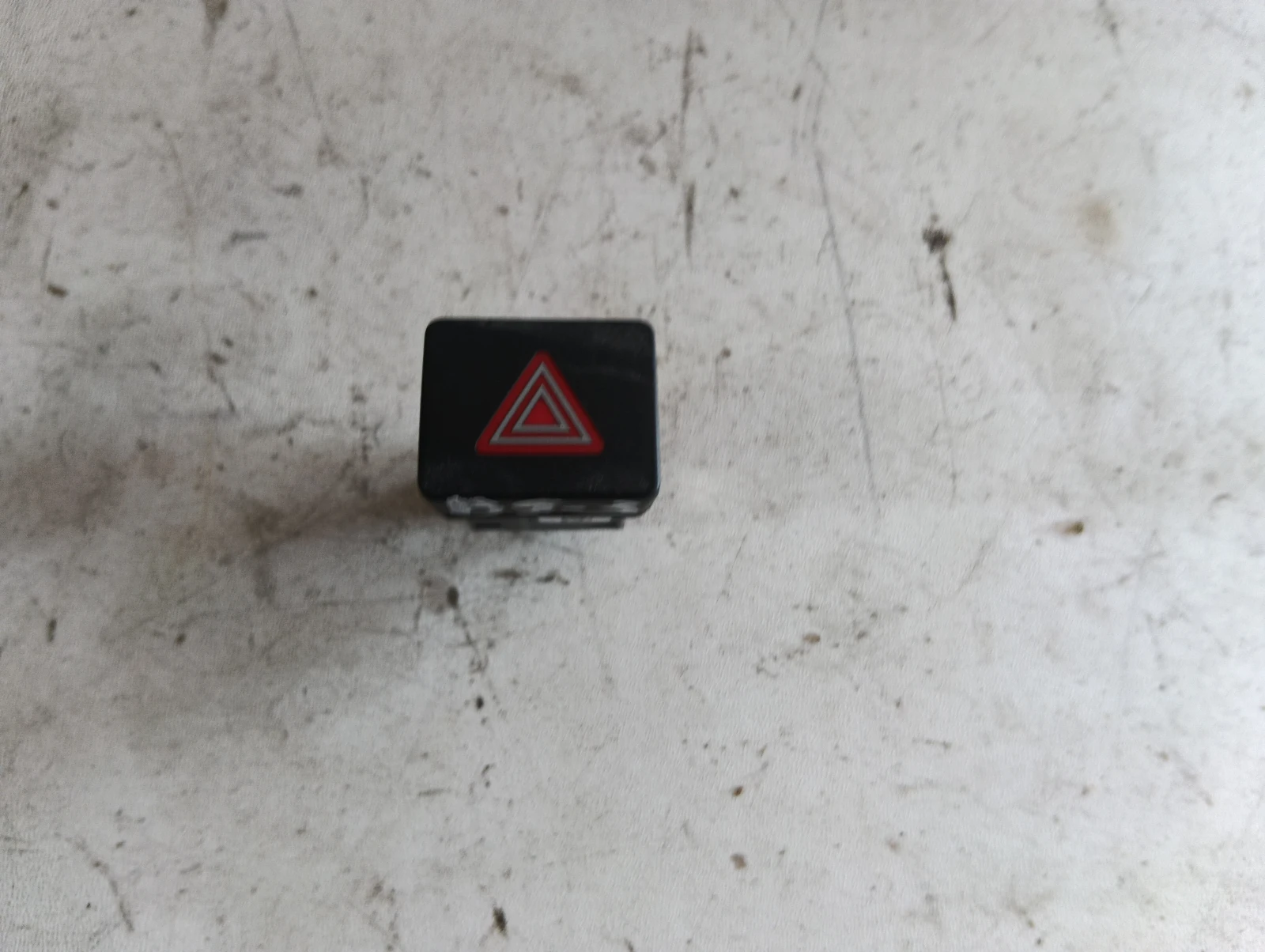 копче аварийни 8W0941609A Audi A4