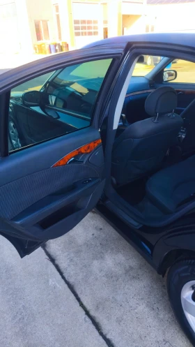 Mercedes-Benz E 220, снимка 9