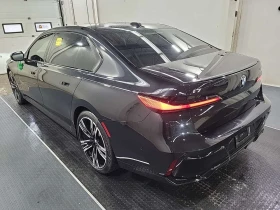 BMW i7 * XDRIVE60 * CARFAX * PANO * ОБДУХВАНЕ * МАСАЖ * , снимка 4