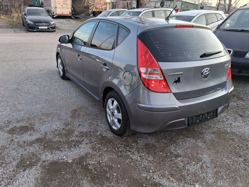 Hyundai I30 1.6 PREMIUM като нова , снимка 5 - Автомобили и джипове - 53050209