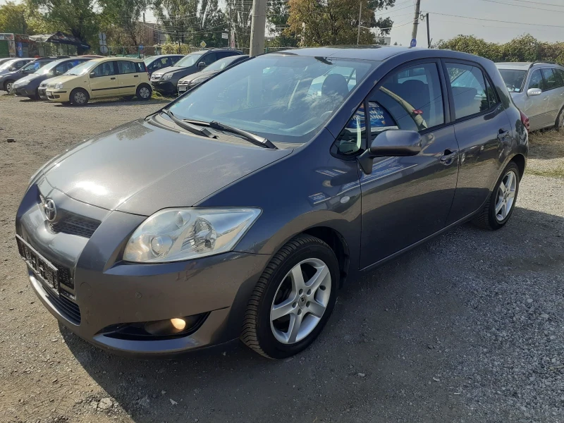 Toyota Auris 1.6 като нова , снимка 7 - Автомобили и джипове - 47366010