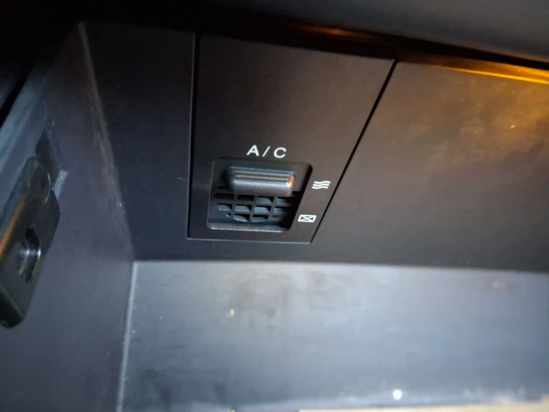 Hyundai I30 1.6 PREMIUM като нова , снимка 14 - Автомобили и джипове - 53050209