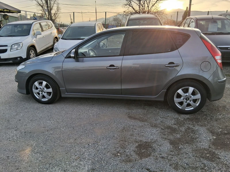 Hyundai I30 1.6 PREMIUM като нова , снимка 7 - Автомобили и джипове - 53050209