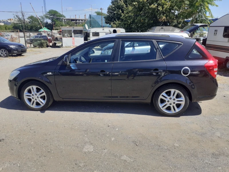 Kia Ceed 2.0 Спорт като нова , снимка 3 - Автомобили и джипове - 52659911