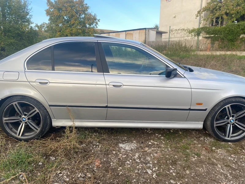 BMW 523, снимка 3 - Автомобили и джипове - 47538086