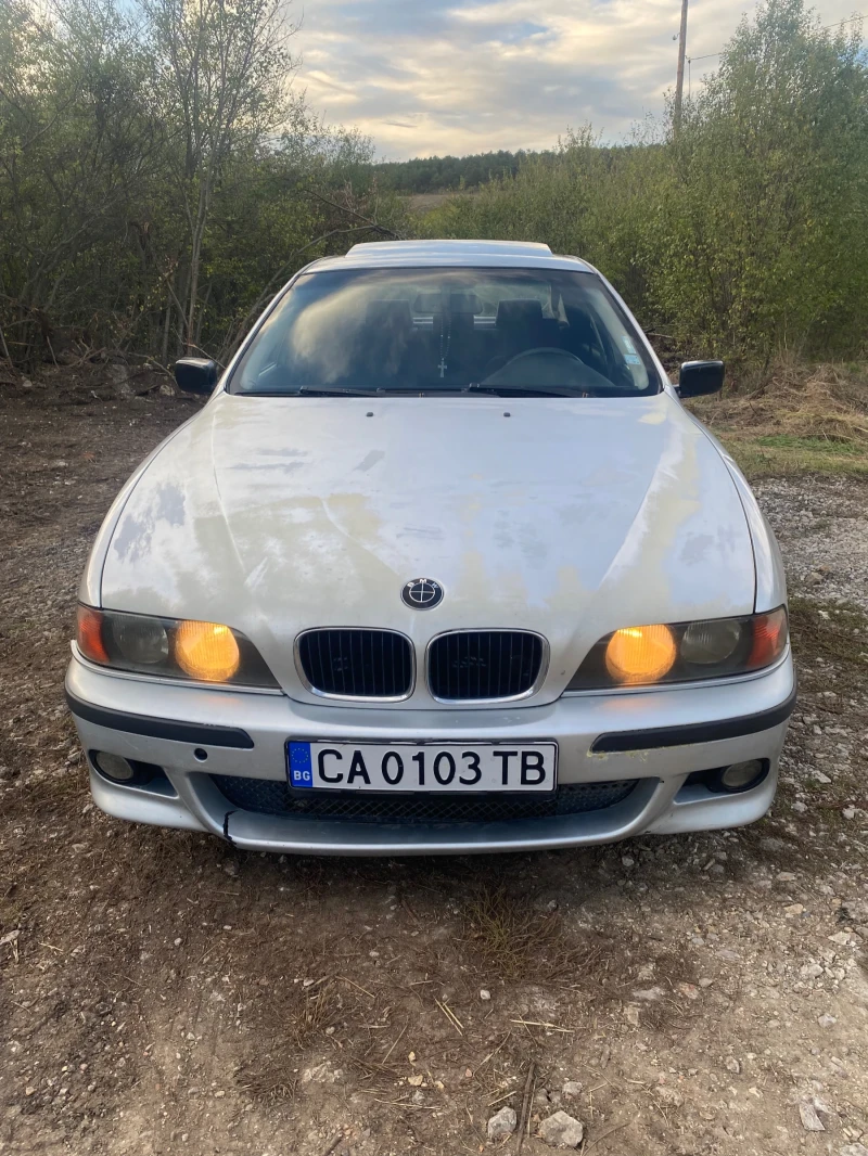 BMW 523, снимка 1 - Автомобили и джипове - 47538086