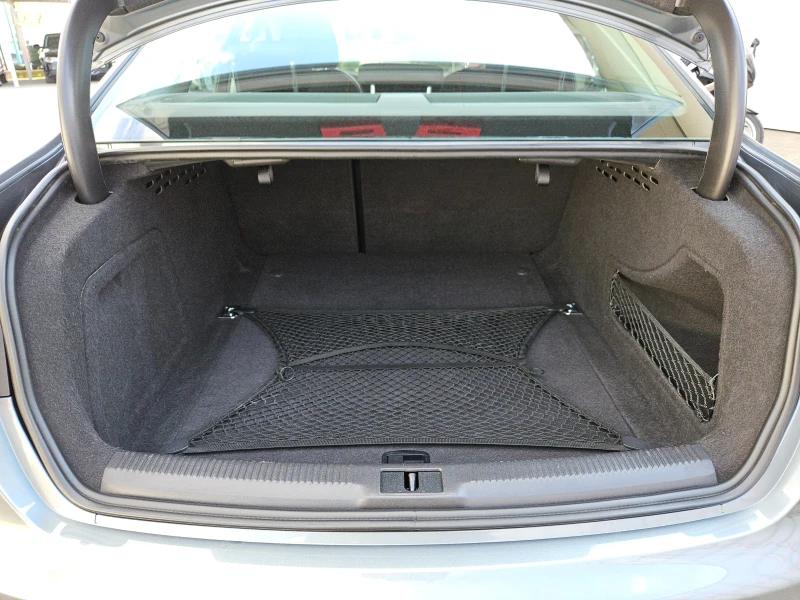 Audi A4 2.0TDI/BLACK FRIDAY/177k.c/LED/NAVI/БЛУТУТ/EURO 5B, снимка 4 - Автомобили и джипове - 50233671