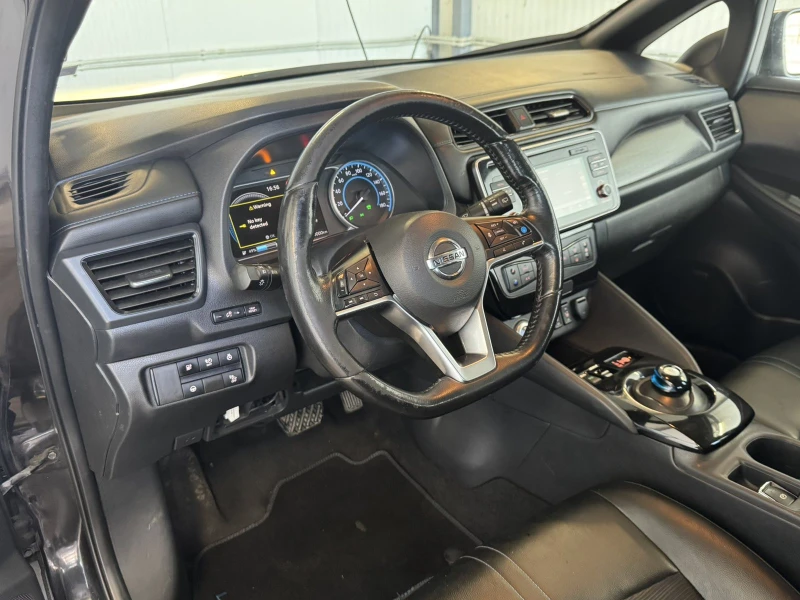 Nissan Leaf  40KW, снимка 8 - Автомобили и джипове - 51568693