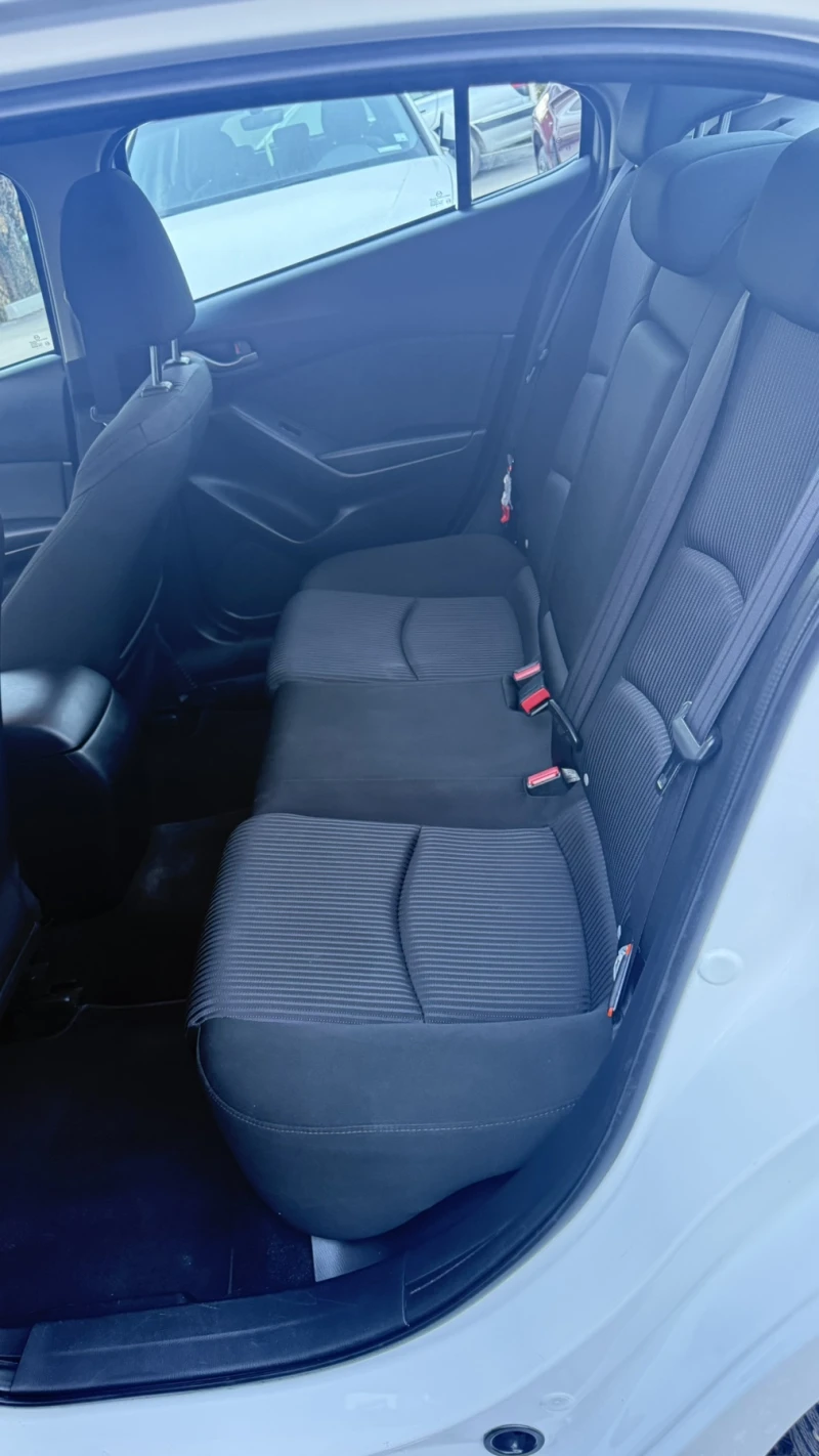 Mazda 3 SKYACTIV, снимка 10 - Автомобили и джипове - 52814111