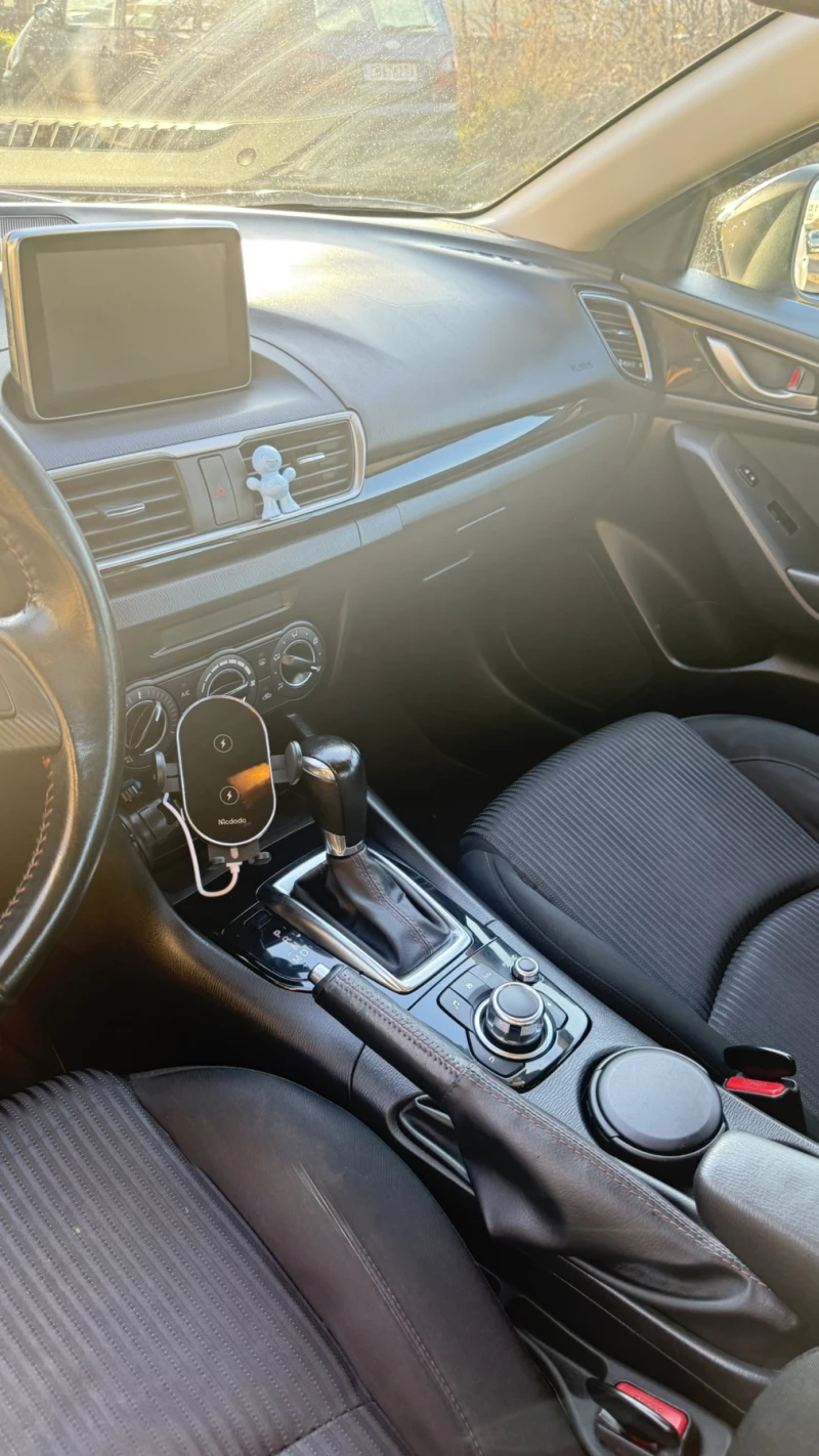 Mazda 3 SKYACTIV, снимка 9 - Автомобили и джипове - 52814111