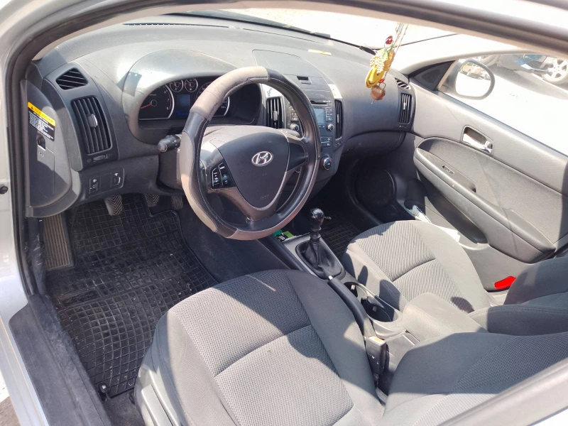 Hyundai I30, снимка 5 - Автомобили и джипове - 52814157
