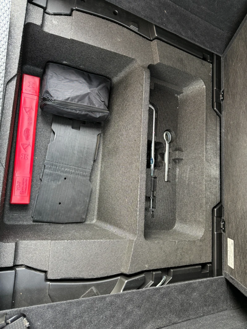 Subaru Outback, снимка 13 - Автомобили и джипове - 52836093