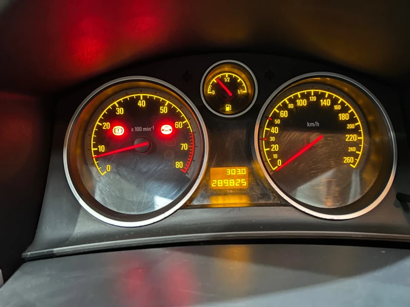 Opel Astra, снимка 11 - Автомобили и джипове - 52869122