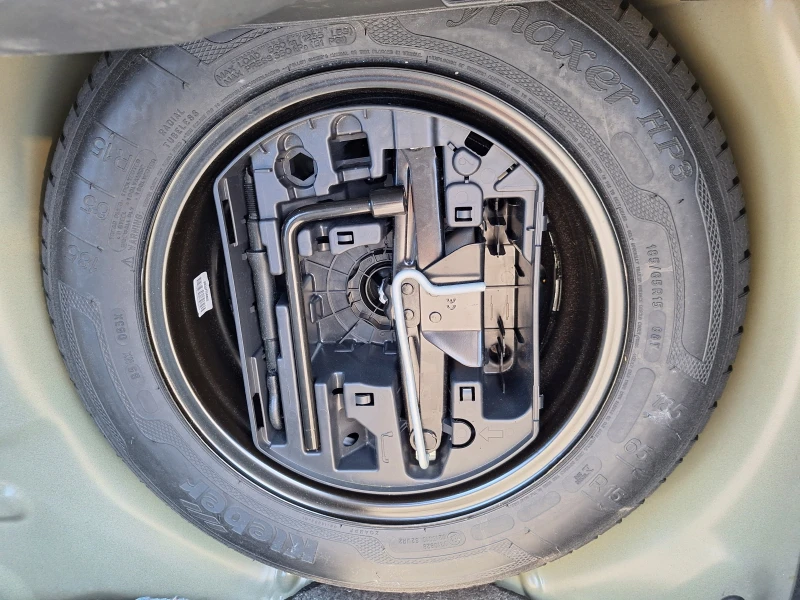 Citroen C3 SHINE PureTech 110 S&S EAT6 E6, снимка 13 - Автомобили и джипове - 52957773