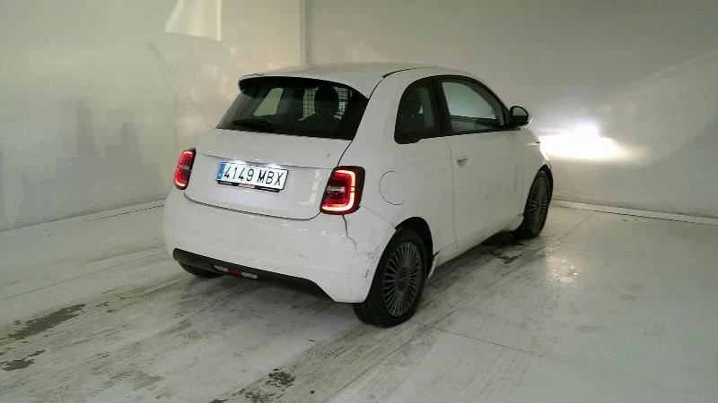 Fiat 500e ELEKTRO-42KWH, снимка 4 - Автомобили и джипове - 55330320