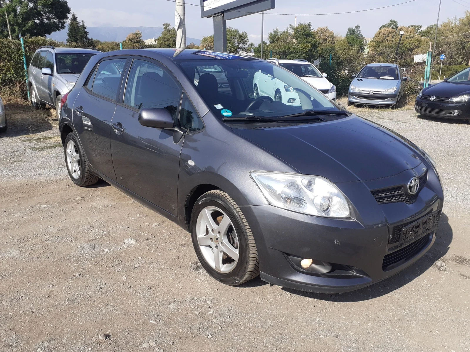 Toyota Auris 1.6 като нова  - изображение 2