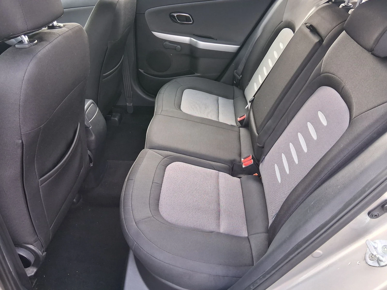 Kia Ceed 1.6 PREMIUM ���� ����  | Mobile.bg � ����������� 11