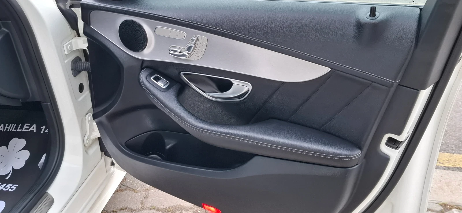 Mercedes-Benz C 220 AMG LINE 4matic Full Digital facelift | Mobile.bg   11