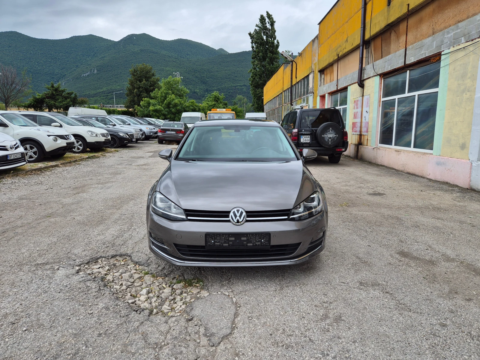 VW Golf 1.6 TDI АВТОМАТ НОВ - изображение 2