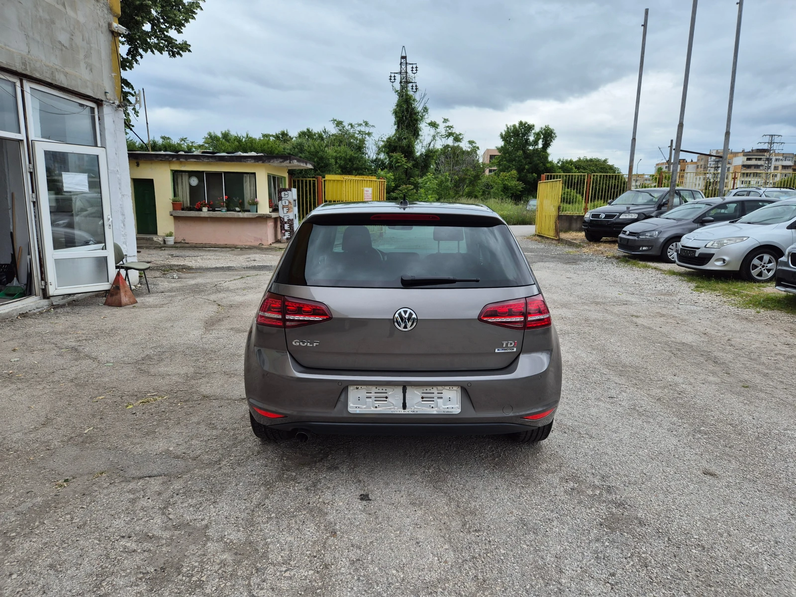 VW Golf 1.6 TDI АВТОМАТ НОВ - изображение 6