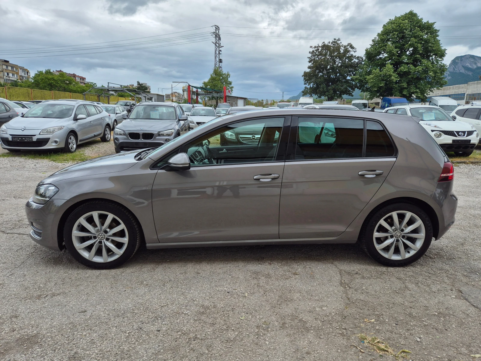 VW Golf 1.6 TDI АВТОМАТ НОВ - изображение 9