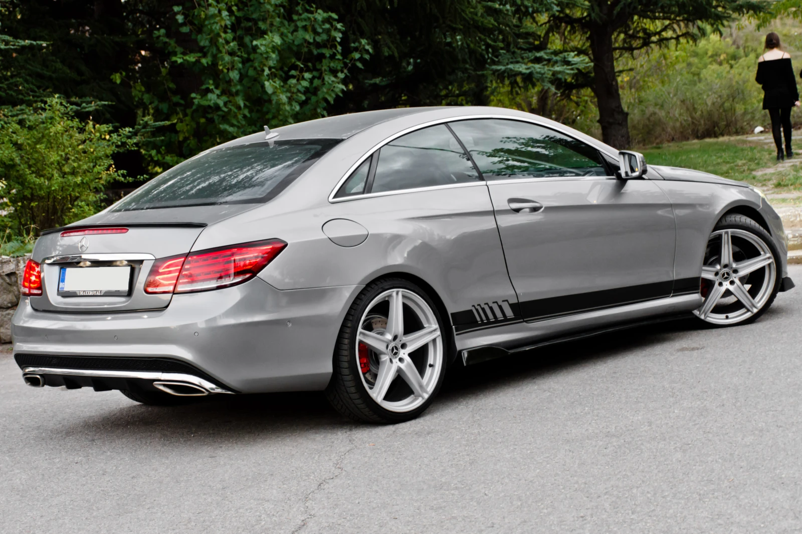 Mercedes-Benz E 350 AMG Нов Внос - изображение 8