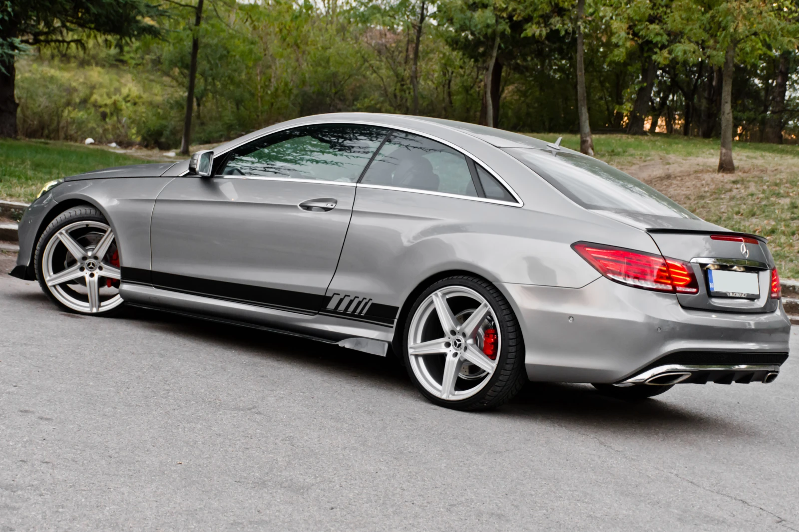 Mercedes-Benz E 350 AMG Нов Внос - изображение 5
