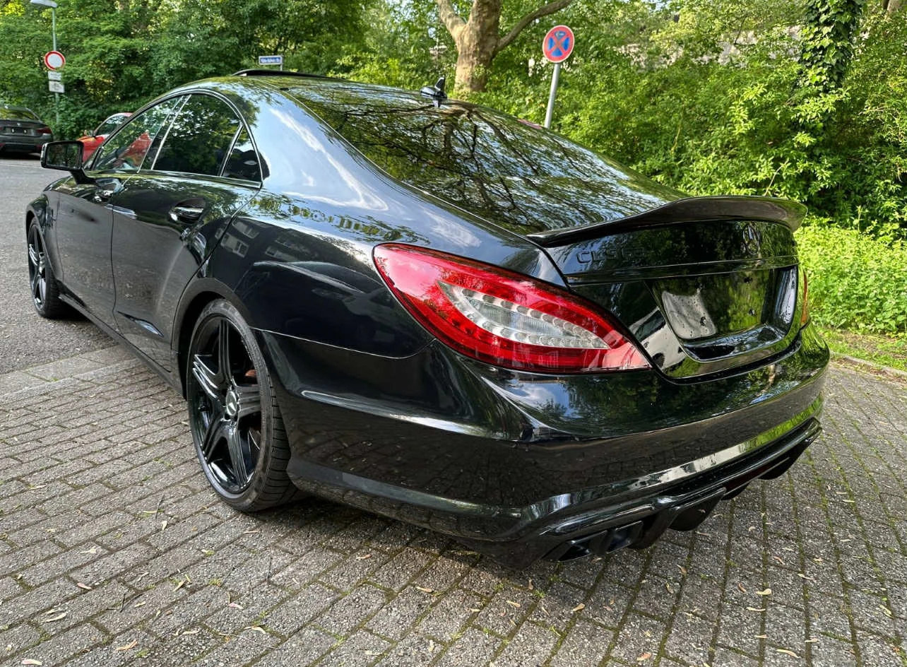 Mercedes-Benz CLS 63 AMG AMG  Performance  - изображение 2