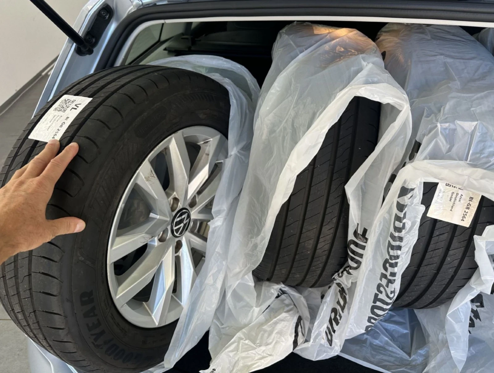VW Passat Variant 2.0TDI.110KW.KAMERA.LED.NAVI - изображение 5