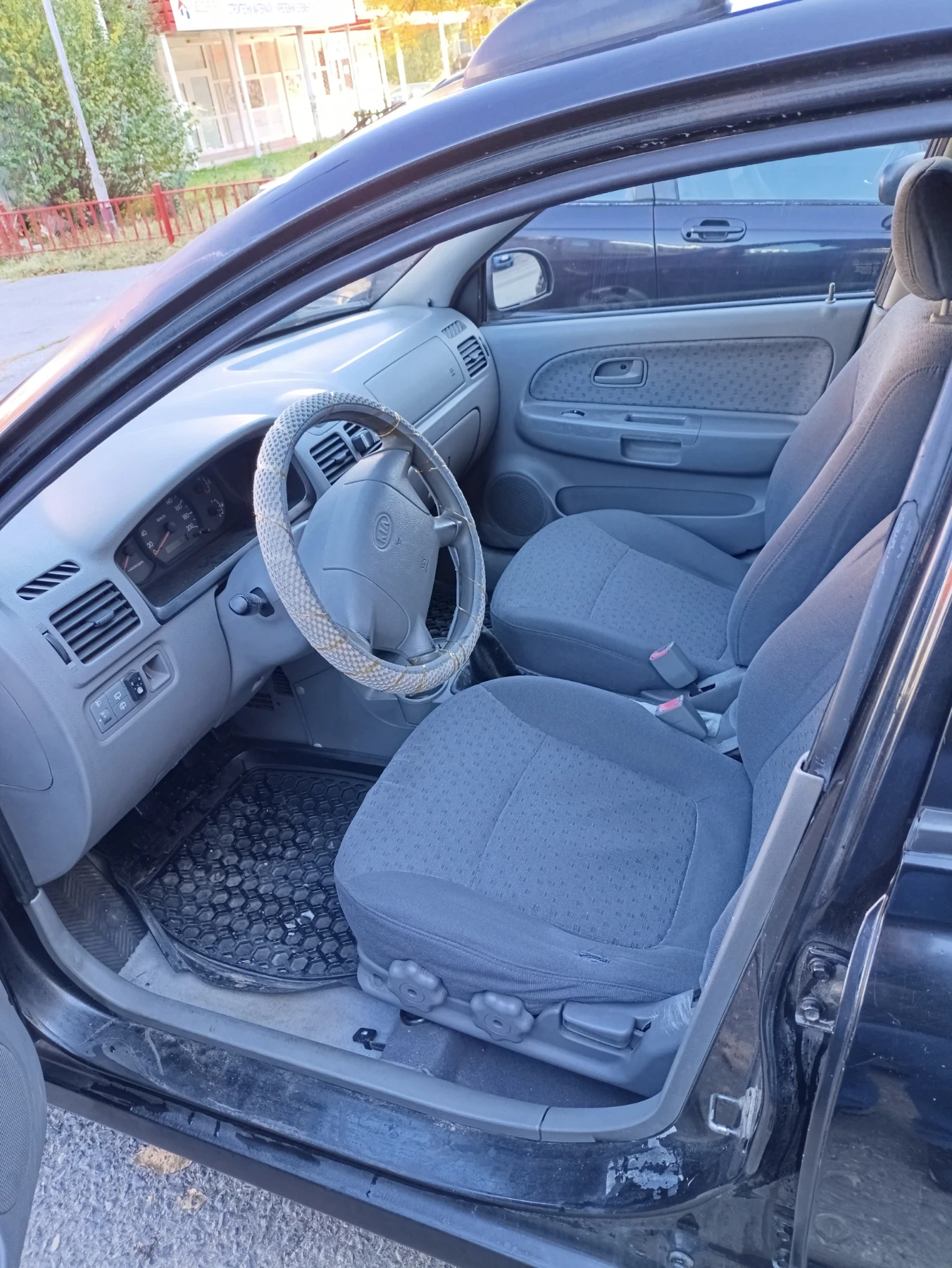 Kia Rio 1.5 - изображение 6