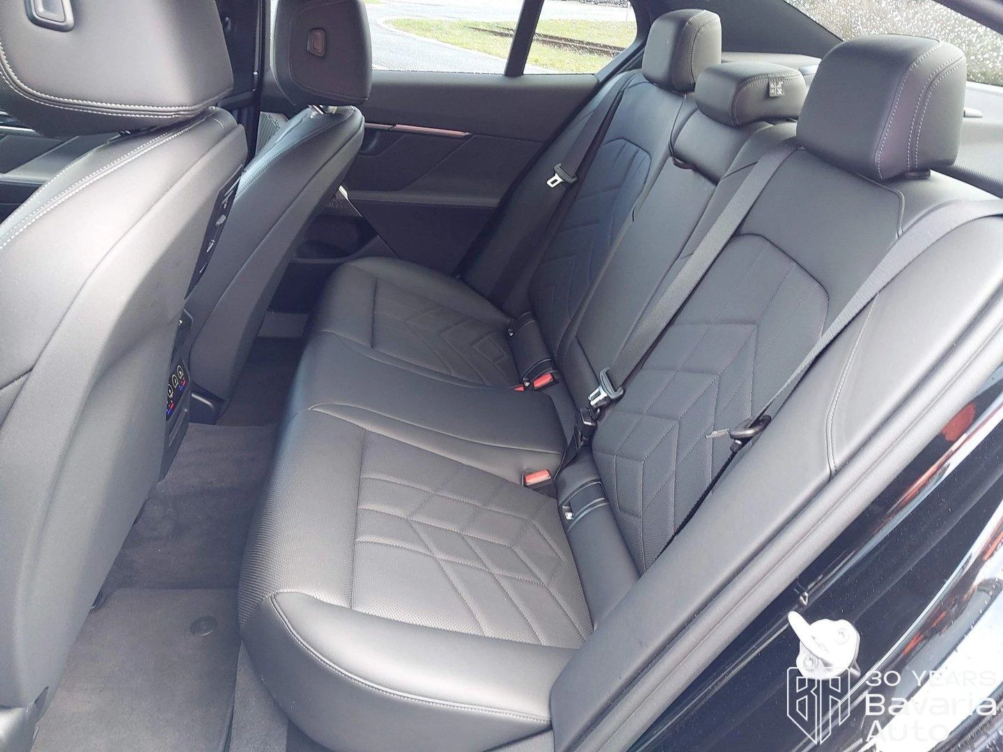 BMW i5 40 xDrive M Sport Paket Automatic - изображение 8